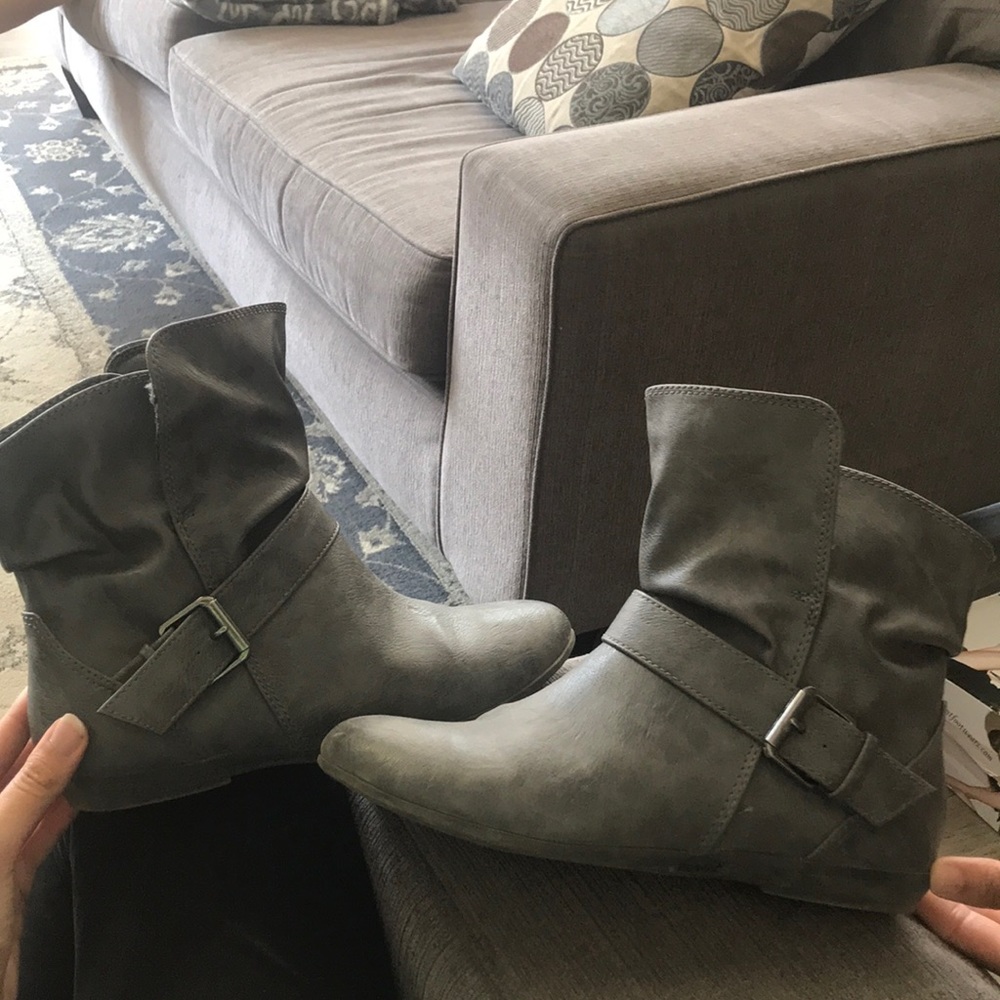 Grey boots size 7.5